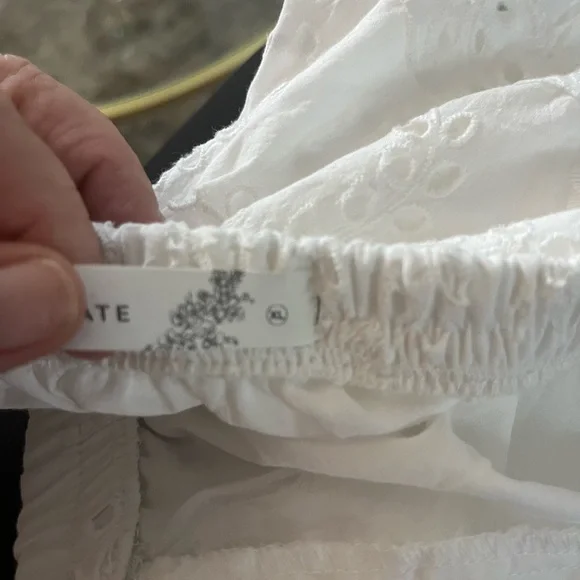 Altered states white eyelid skirt size xl - Picture 2 of 7